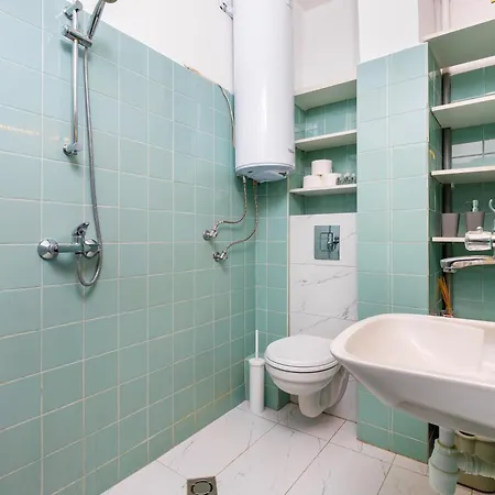 Azuuro - 1bd Near The Center By Flat Manager Plovdiv