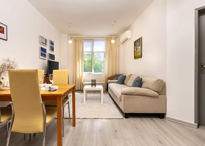 Azuuro - 1bd Near The Center By Flat Manager *