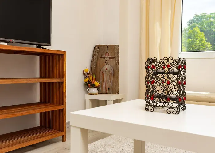 Azuuro - 1bd Near The Center By Flat Manager Apartment *